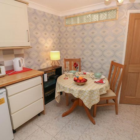 Ferienwohnung The Laurels Flat Cardiff Exterior foto