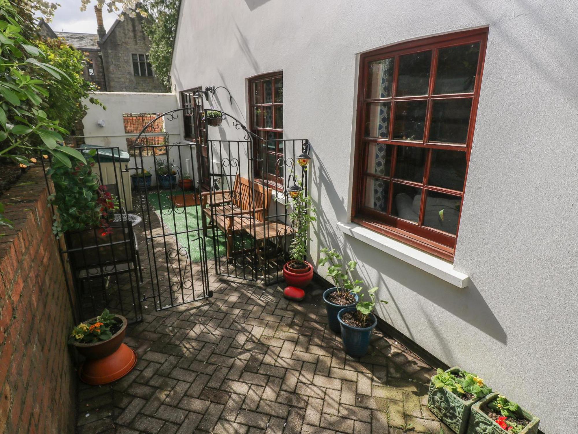 Ferienwohnung The Laurels Flat Cardiff Exterior foto